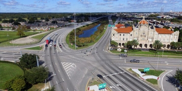 Aerial photo of GM&O building and roads around it